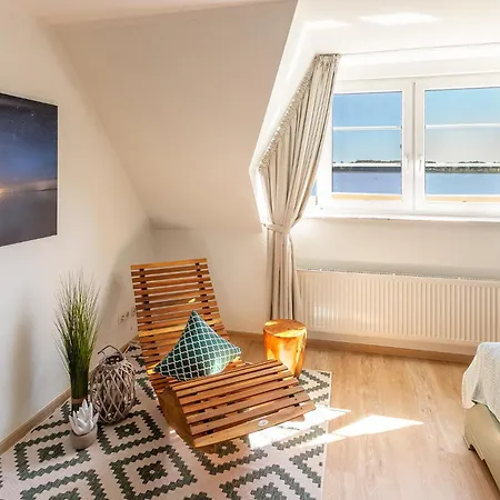 Faehrhaus Luv Un Lee * Зеллин